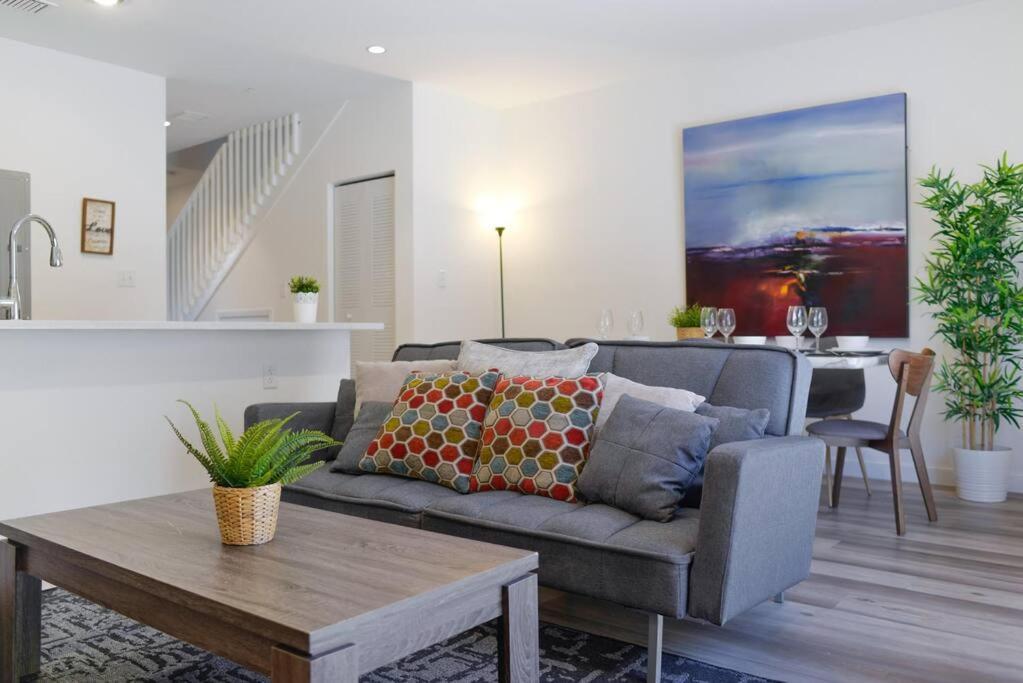 Awesome 3Br Townhouse 15Minutes From The Beach Miami Exterior foto